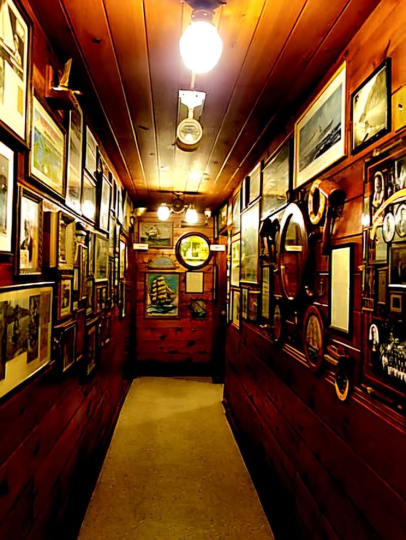 The Nautical Decor That Doubles as a Living Museum The Nautical Decor That Doubles as a Living Museum