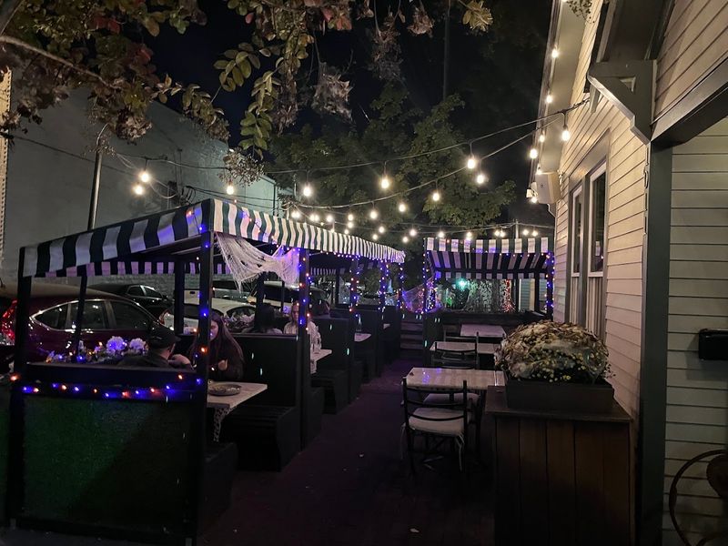 The Outdoor Patio: Dining in the Open Air The Outdoor Patio: Dining in the Open Air