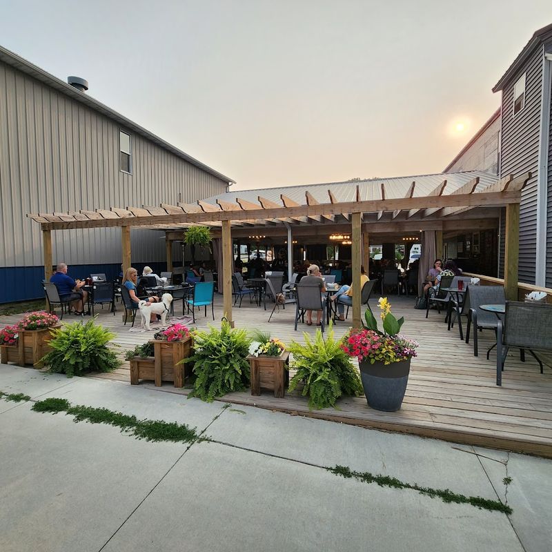 The Outdoor Patio: Fresh Air Dining Done Right The Outdoor Patio: Fresh Air Dining Done Right