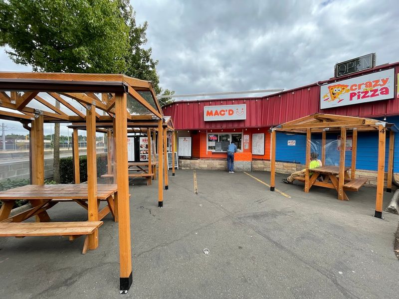 The Outdoor Seating Experience and Atmosphere The Outdoor Seating Experience and Atmosphere