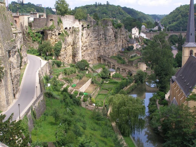 The Petrusse Valley: Green Space Inside the City The Petrusse Valley: Green Space Inside the City