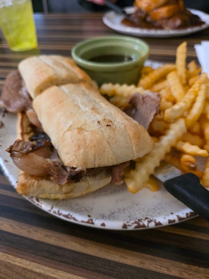 The Prime Rib and Steak Options That Elevate a Simple Menu