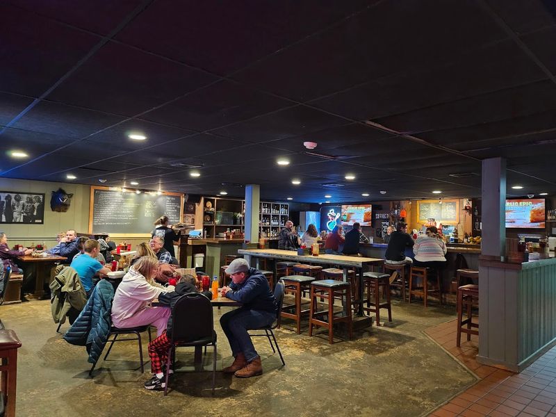 The Rustic Atmosphere That Sets the Tone The Rustic Atmosphere That Sets the Tone