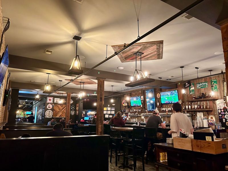 The Rustic-Chic Atmosphere That Sets the Tone The Rustic-Chic Atmosphere That Sets the Tone