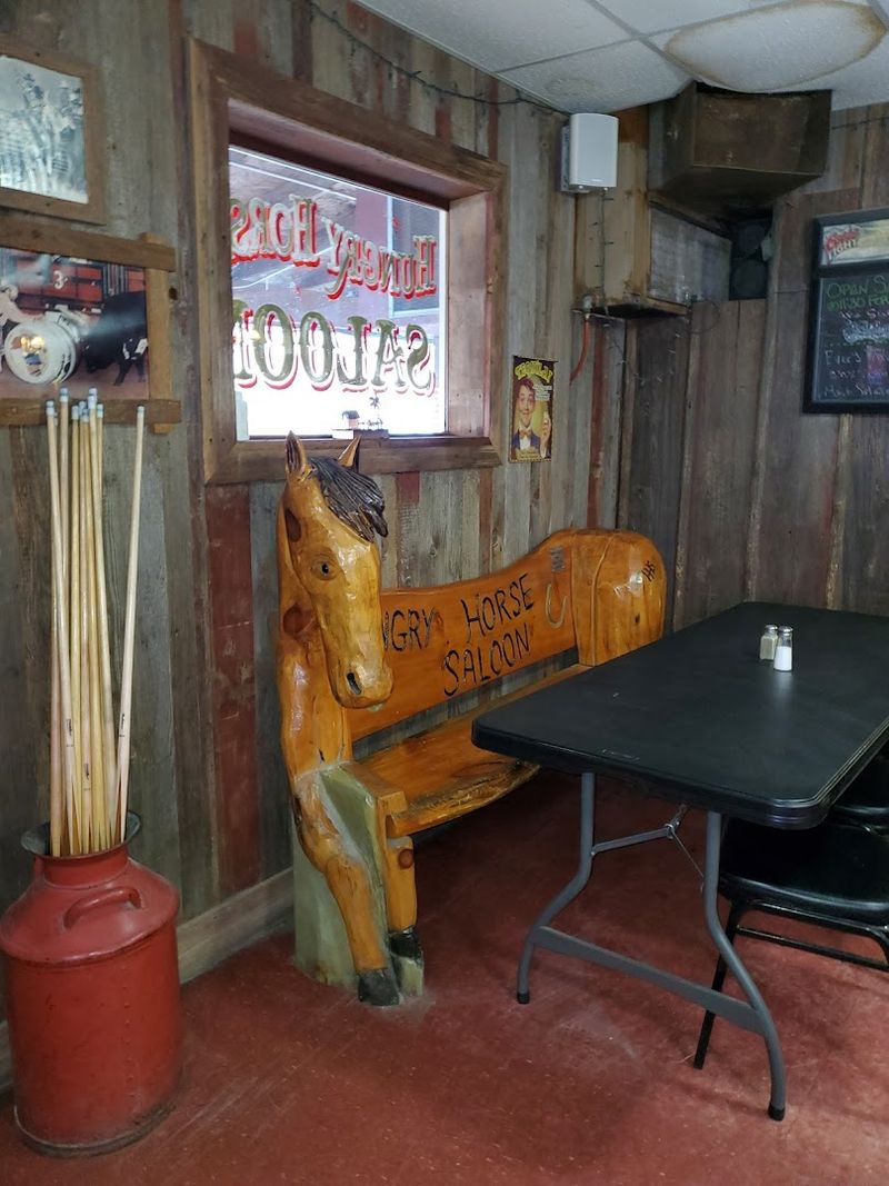 The Rustic Decor That Sets the Mood Immediately