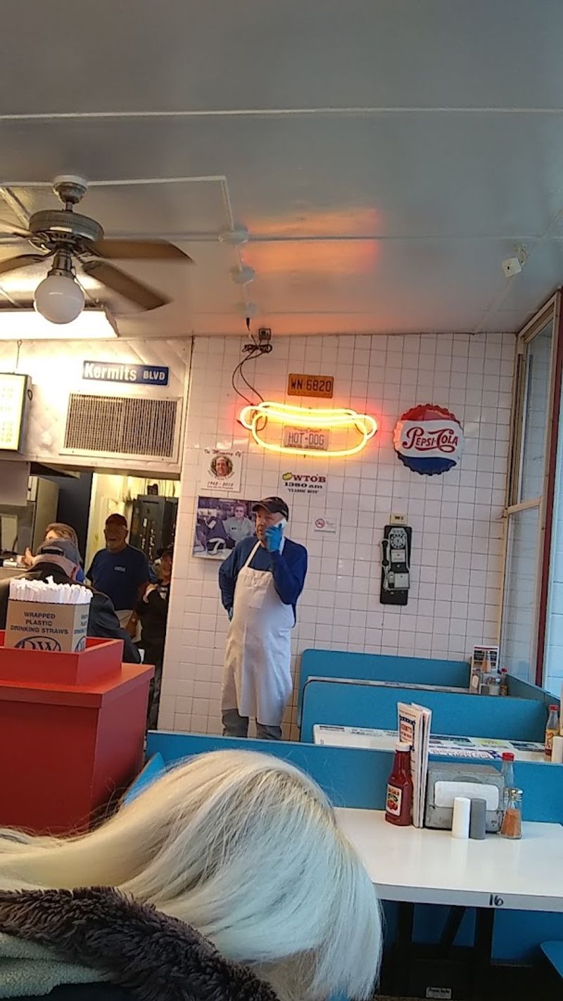 The Staff That Keeps Regulars Coming Back The Staff That Keeps Regulars Coming Back