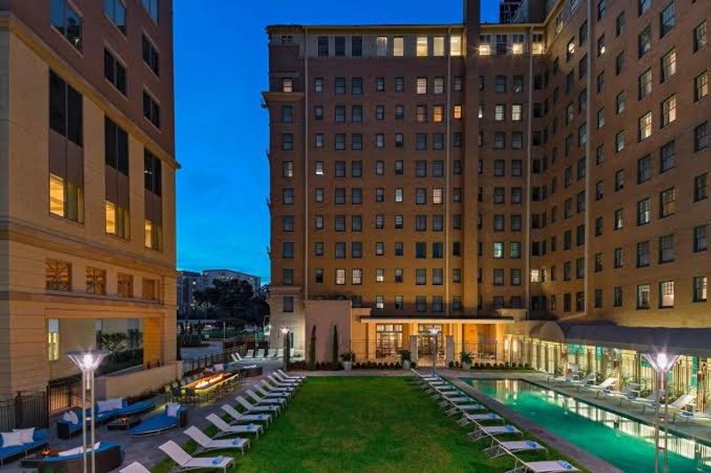 The Stoneleigh, Dallas, Texas