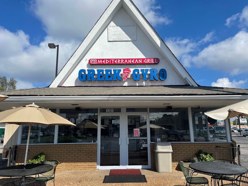 The Story Behind a Family-Owned Greek Kitchen