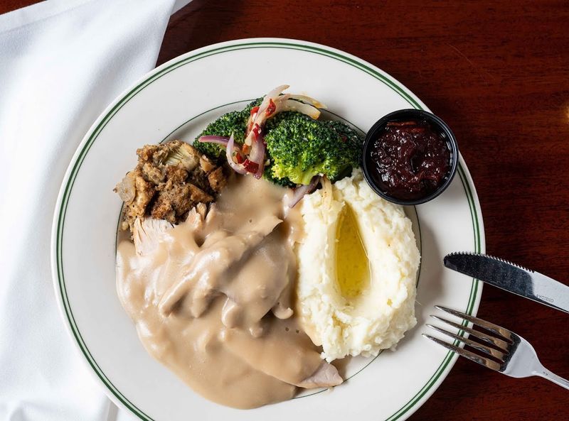 The Turkey Dinner That Beats Thanksgiving The Turkey Dinner That Beats Thanksgiving