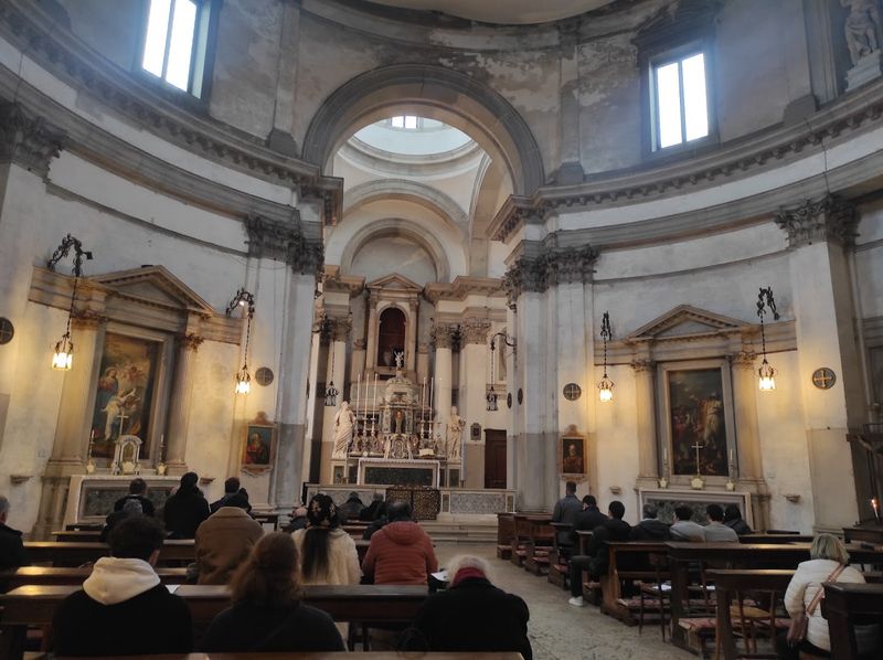 The Twenty-One Chambers of San Simeon Piccolo The Twenty-One Chambers of San Simeon Piccolo