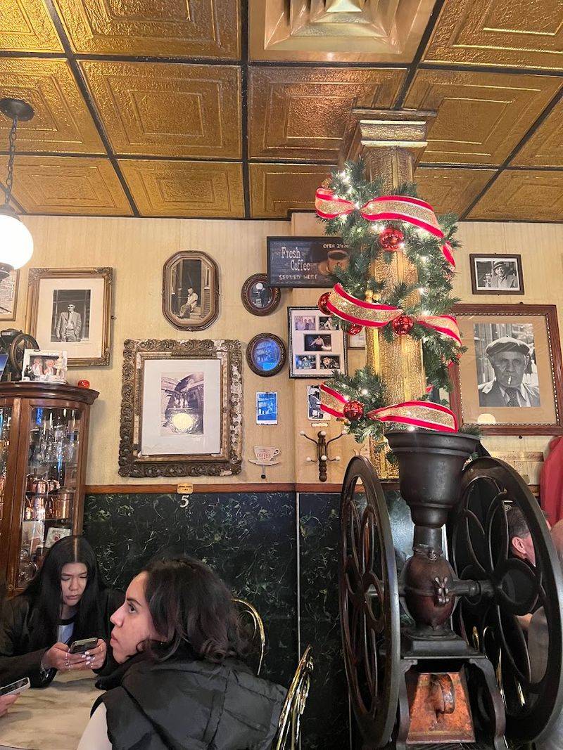 The Vintage Décor That Stops People in Their Tracks