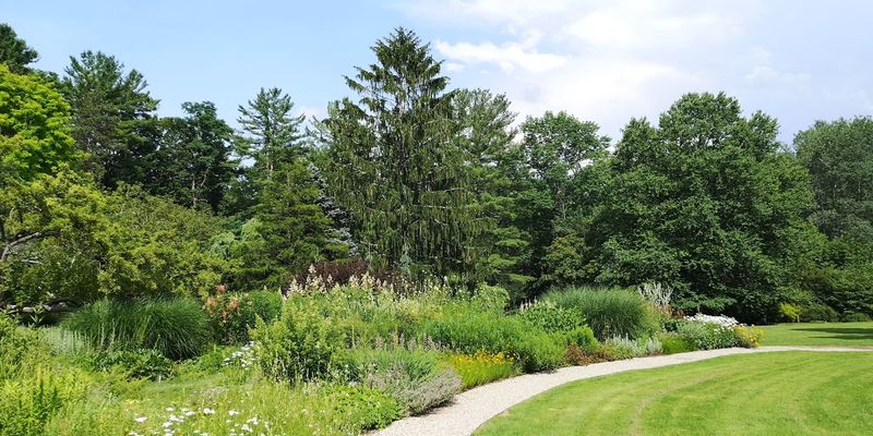 The Vista Garden: Open Space With a Grand Perspective