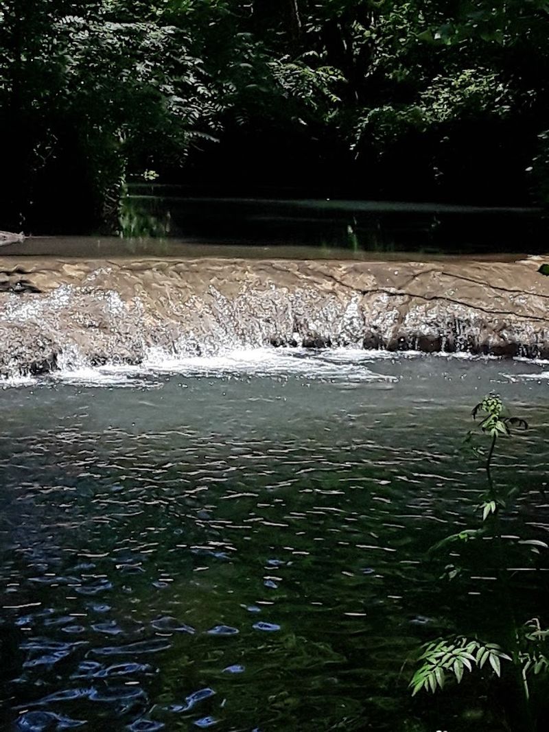 The Water Itself: Color, Clarity, and Temperature