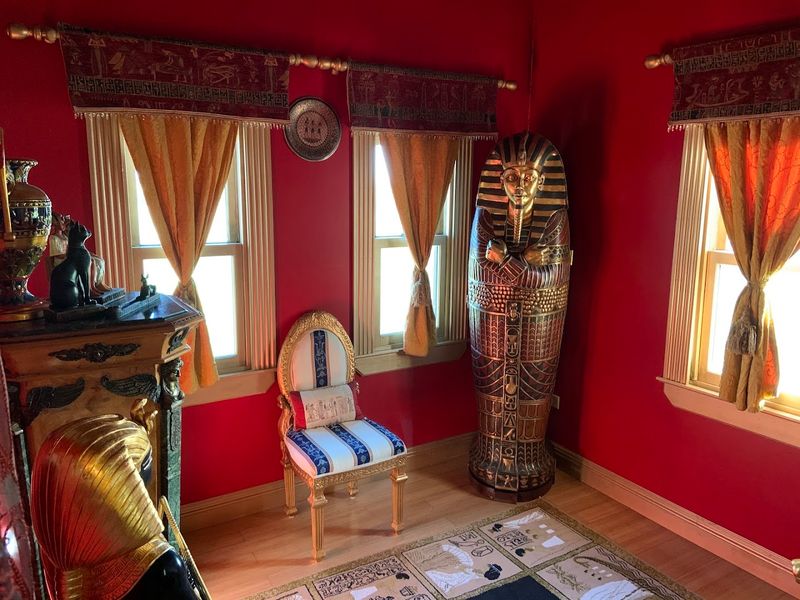 Themed Guest Rooms Worth Talking About