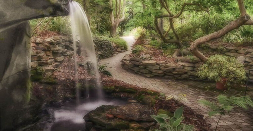 These 11 North Carolina Gardens Feel Like Secret Worlds Waiting to Be Discovered