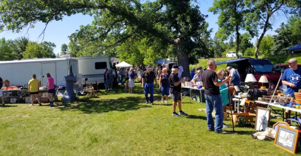 This Detroit Lakes Market Brings Hundreds of Treasure Hunters Together Every Weekend