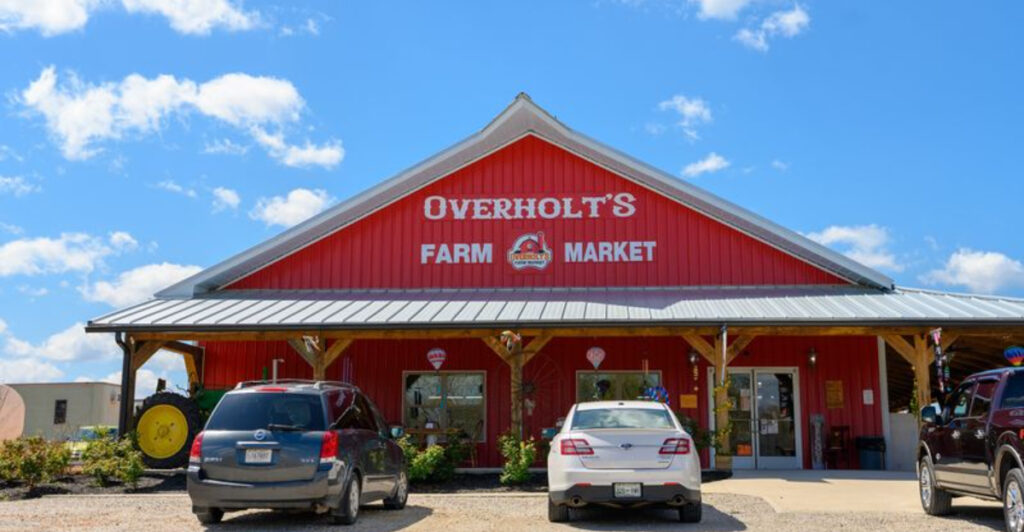 This Family-Run Tennessee Market Has Become A Favorite Interstate Pit Stop