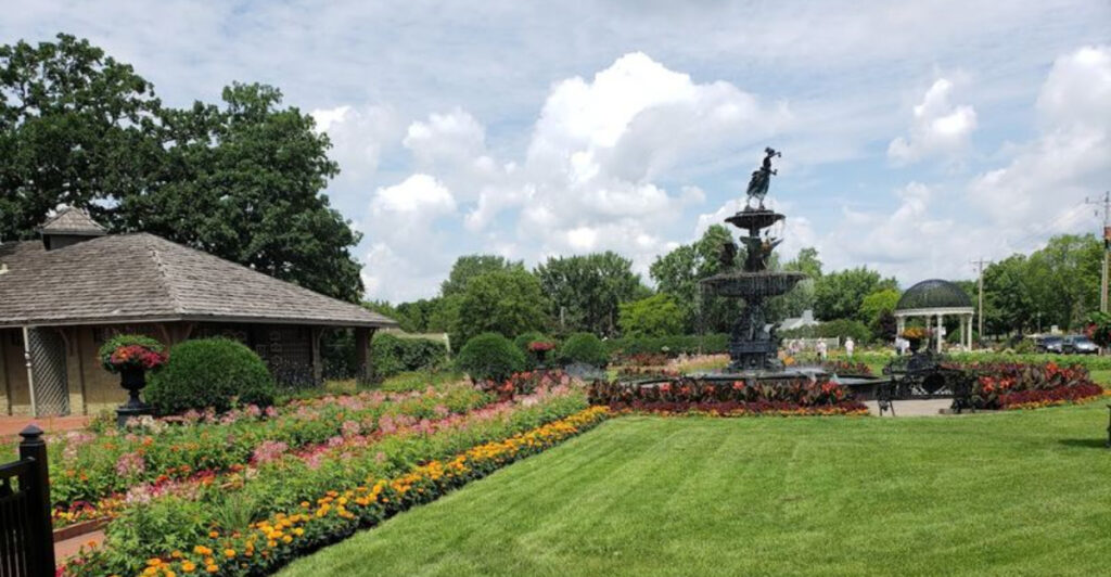 This Historic Minnesota Garden Has Been Delighting Visitors for Nearly a Century