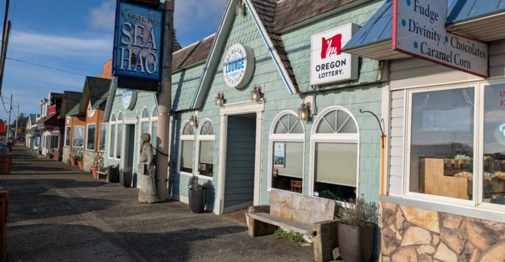 This Historic Oregon Restaurant in Depoe Bay Has Been Serving Coastal Tradition Since 1963