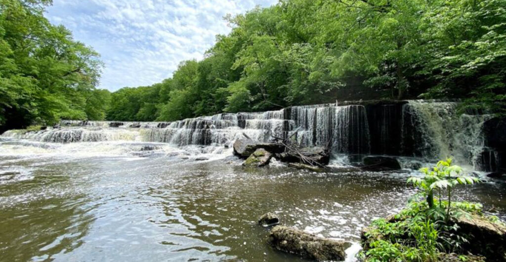This Manchester Trail Circles Ancient Earthworks, River Gorges, And Three Waterfalls