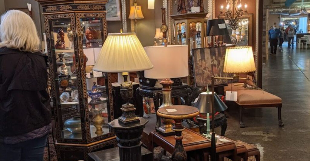 This North Carolina Flea Market in Raleigh Is the Ultimate Destination for Vintage Lovers