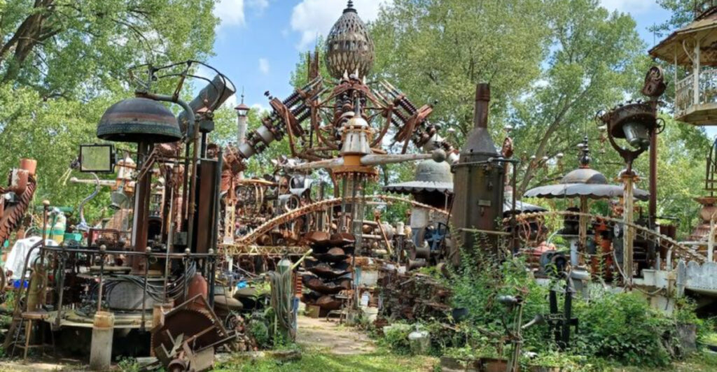 This North Freedom Sculpture Park Is Home To A 300-Ton Scrap-Metal Giant