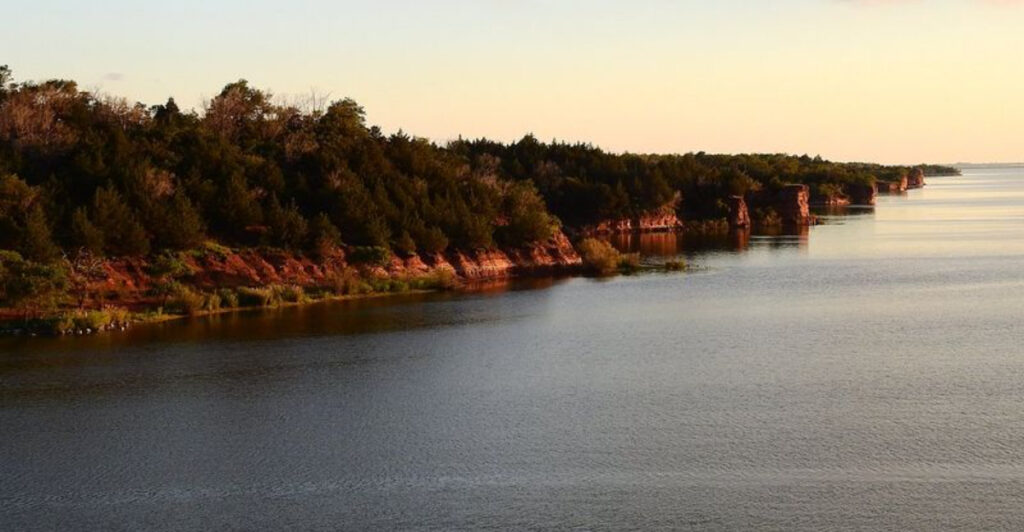 This Oklahoma Border Town Is the Peaceful Getaway Most Travelers Drive Right Past