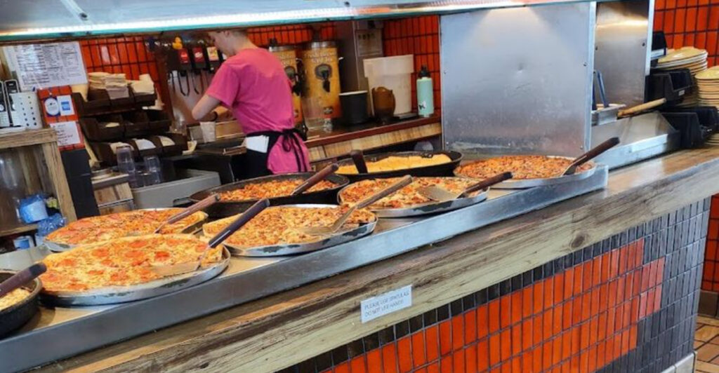 This Oklahoma Panhandle Pizza Spot Has Been a Family Tradition for Generations