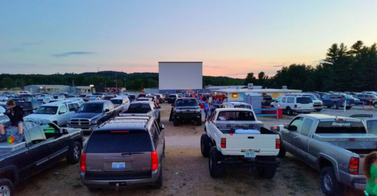 This Old-School Michigan Drive-In Still Takes You Back to the 1950s