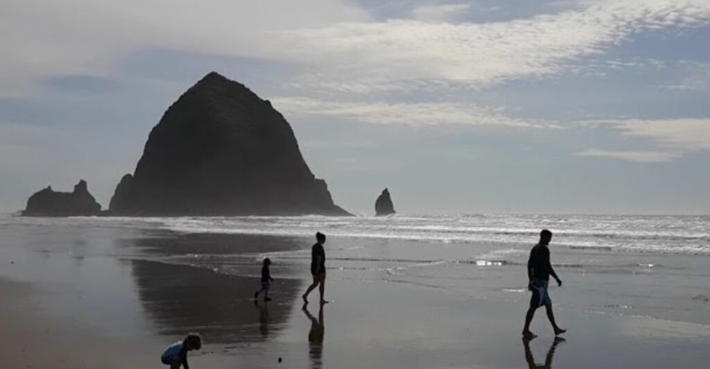 This Oregon Landmark Features 235 Feet of Basalt, Tufted Puffins, and Tide Pools You Can Reach at Low Tide