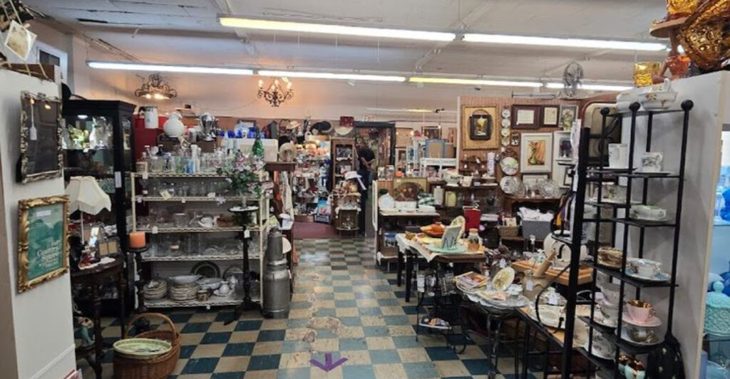 This Tennessee Antique Store Has 10,000 Square Feet Of Vintage Finds