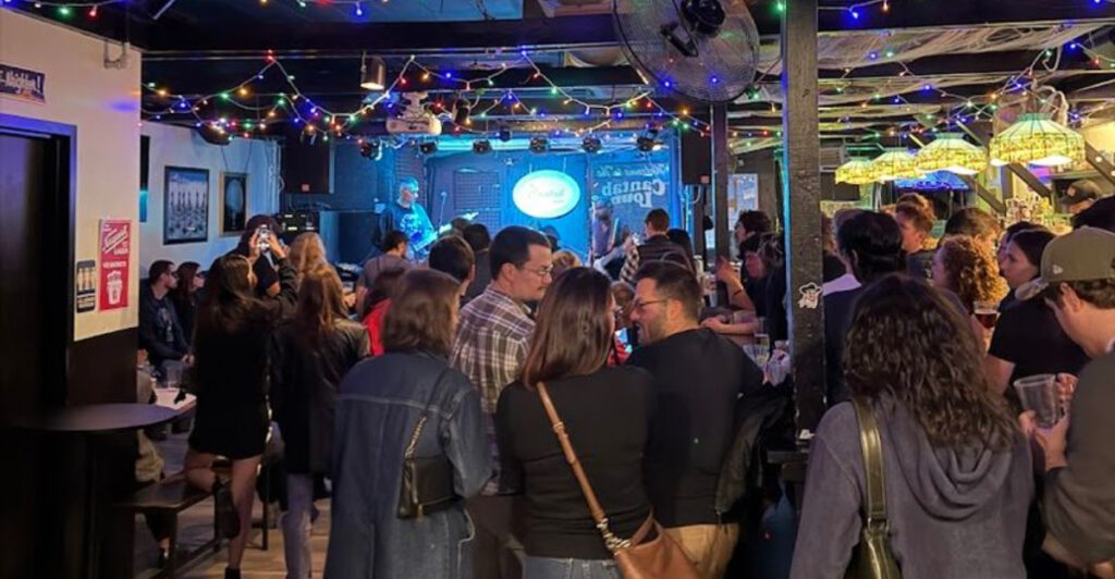 This Underrated Massachusetts Lounge Feels Like A Throwback To A Different Era