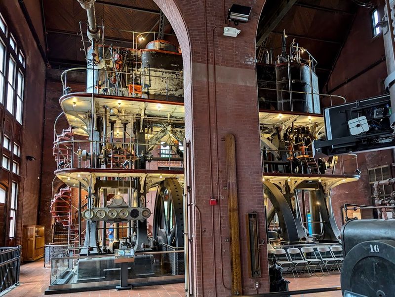 Three-Story Steam Engines That Defy Belief