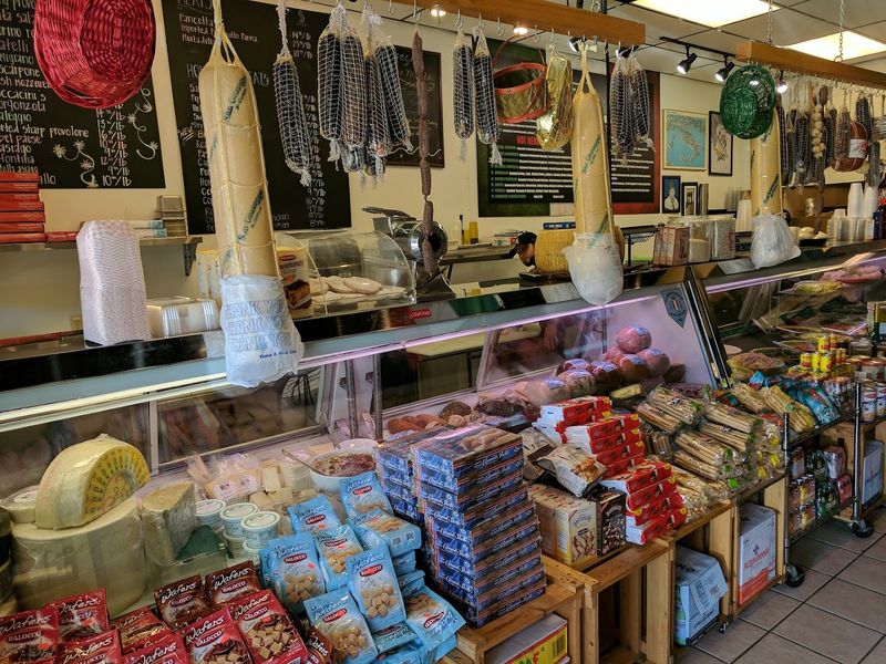 Tips for First-Time Visitors to Giacomo's Tips for First-Time Visitors to Giacomo's