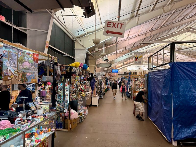 Tools, Household Goods, and Everyday Finds Tools, Household Goods, and Everyday Finds