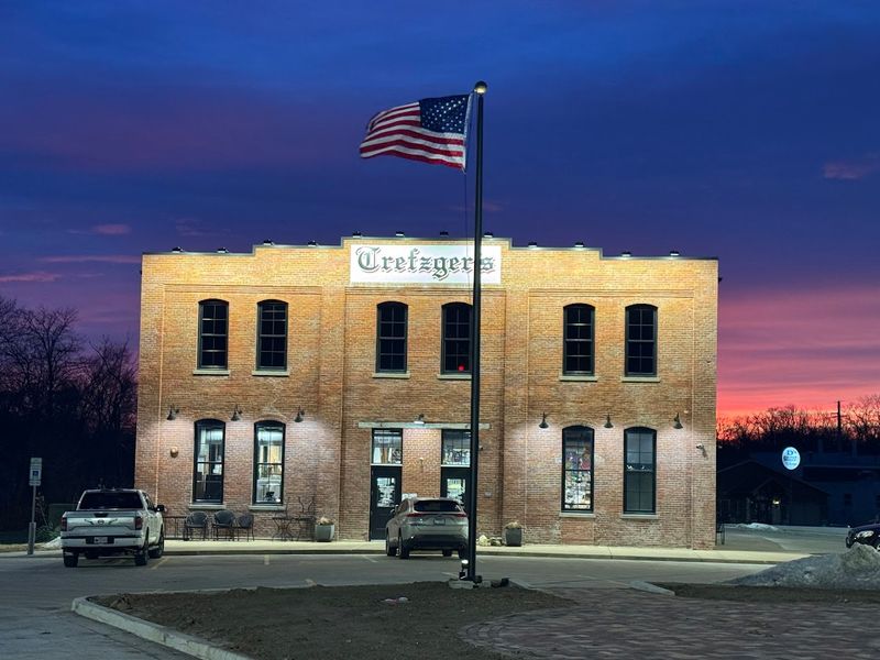 Trefzger's Bakery — Peoria Heights, Illinois Trefzger's Bakery — Peoria Heights, Illinois
