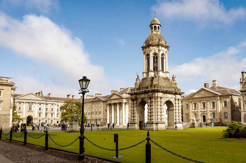 Trinity College Dublin (Ireland) Trinity College Dublin (Ireland)