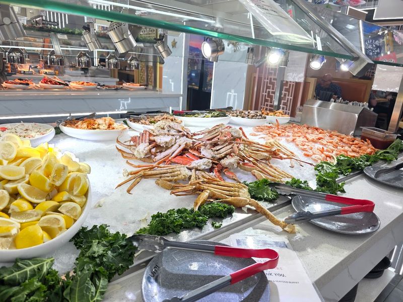 Umi Hot Pot Sushi & Seafood Buffet — Niles, Illinois