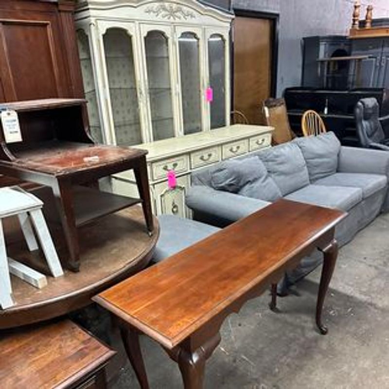 Vintage Furniture Finds That Are Hard to Beat