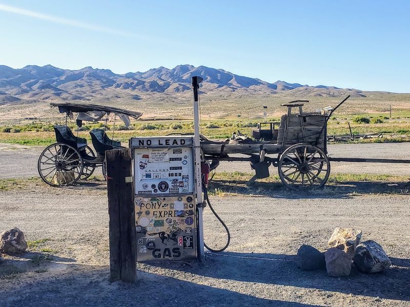 Vintage Gas Pumps That Turn Back the Clock