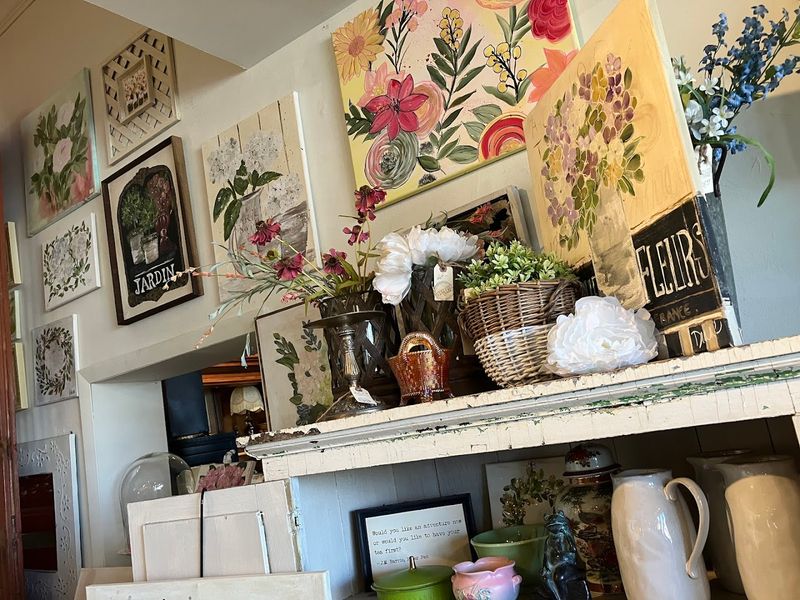 Vintage Goods MI (Grand Rapids) Vintage Goods MI (Grand Rapids)