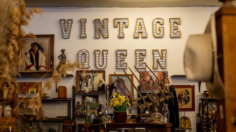 Vintage Queen, Boise, Idaho