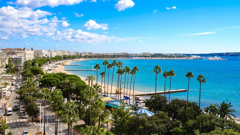 Walk the Croisette in Cannes Walk the Croisette in Cannes