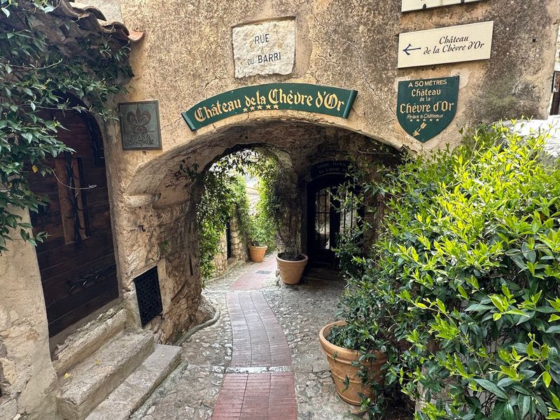 Wander the Medieval Streets of Èze Wander the Medieval Streets of Èze