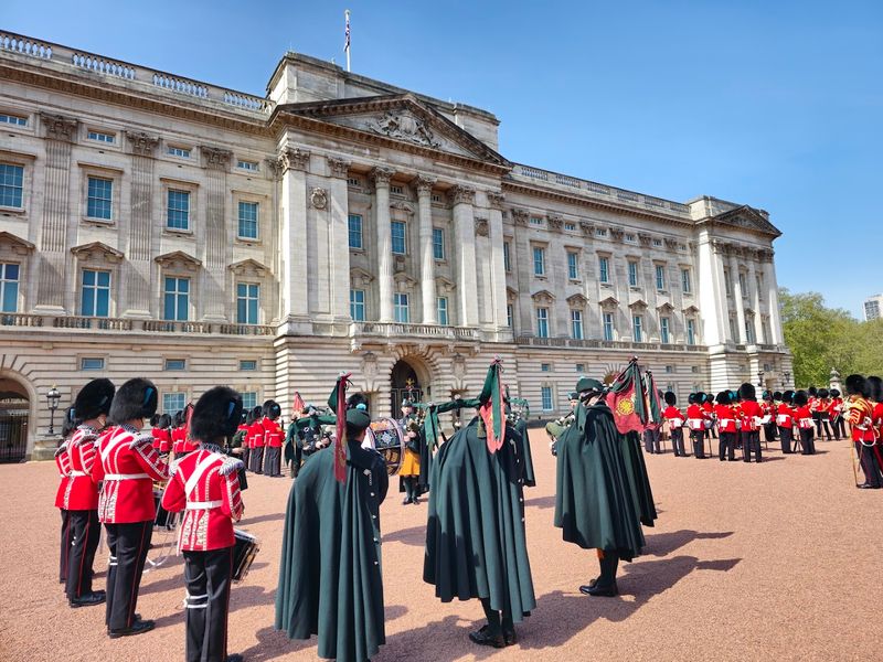 Watch the Changing of the Guard at Buckingham Palace