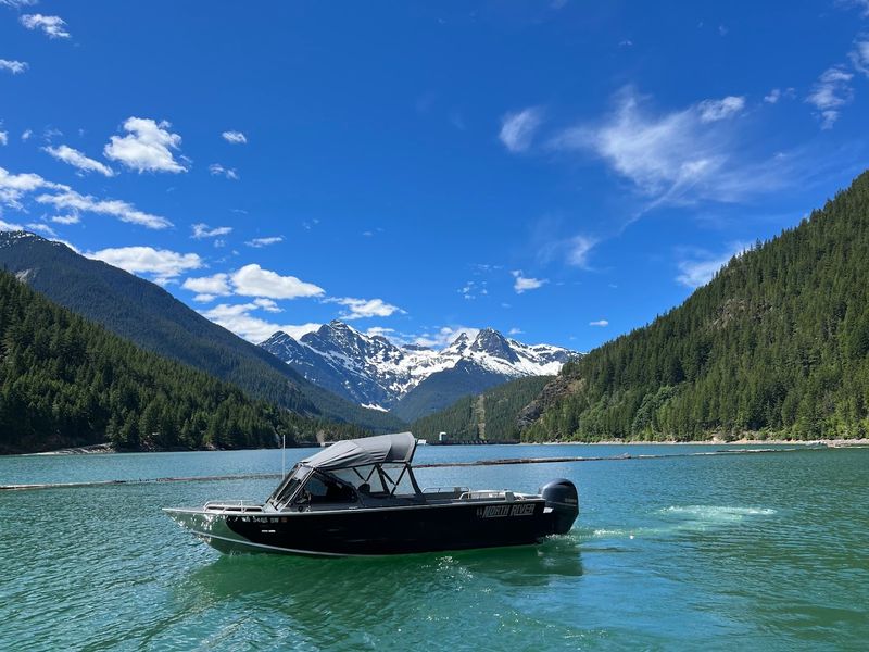 Water Taxi Service for Day Visitors and Backpackers Water Taxi Service for Day Visitors and Backpackers