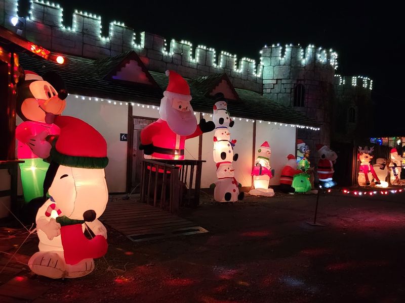 Weekend Themes and Seasonal Events