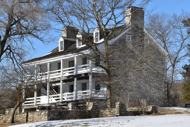 What the Architecture Reveals About Georgian Style on the Frontier