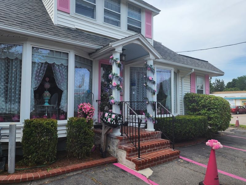 Where To Find This Little Pink Haven Where To Find This Little Pink Haven