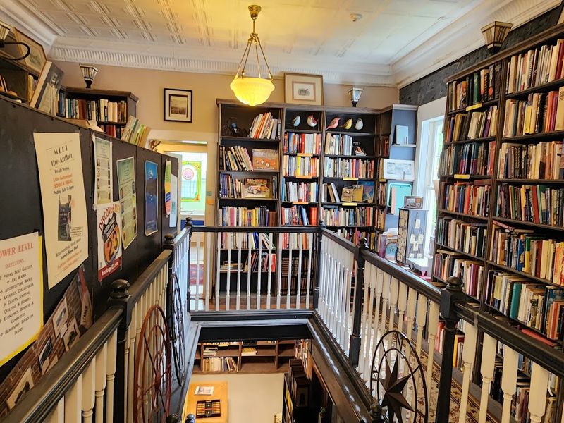 Where the Mountains Meet the Bookshelves